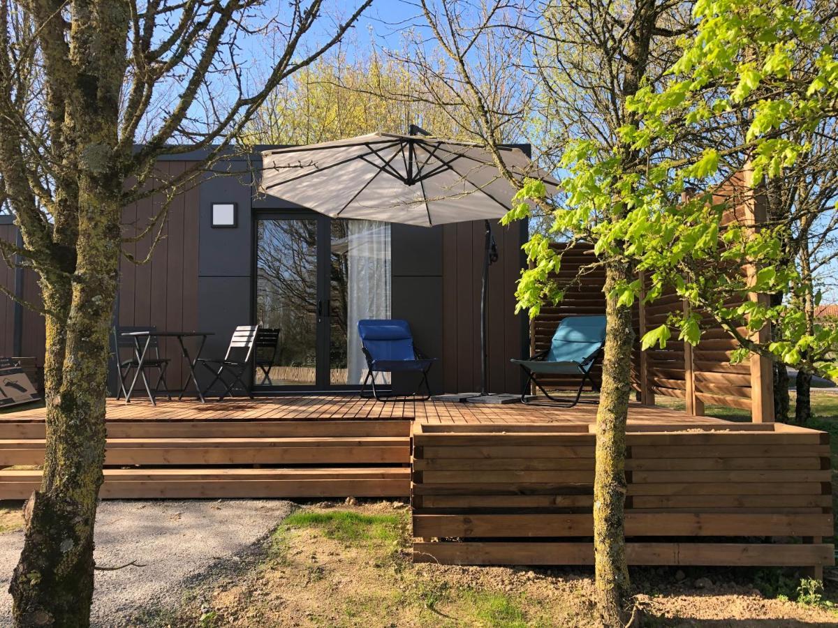 Cottage Du Garlai Bressuire Exteriör bild
